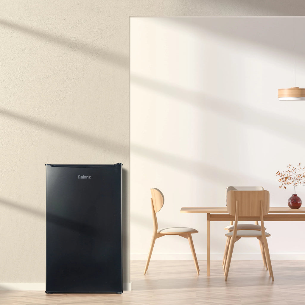 3.3 Cu ft Black Mini Fridge V998