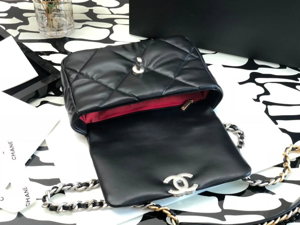Black Classic Flap Bag V9154