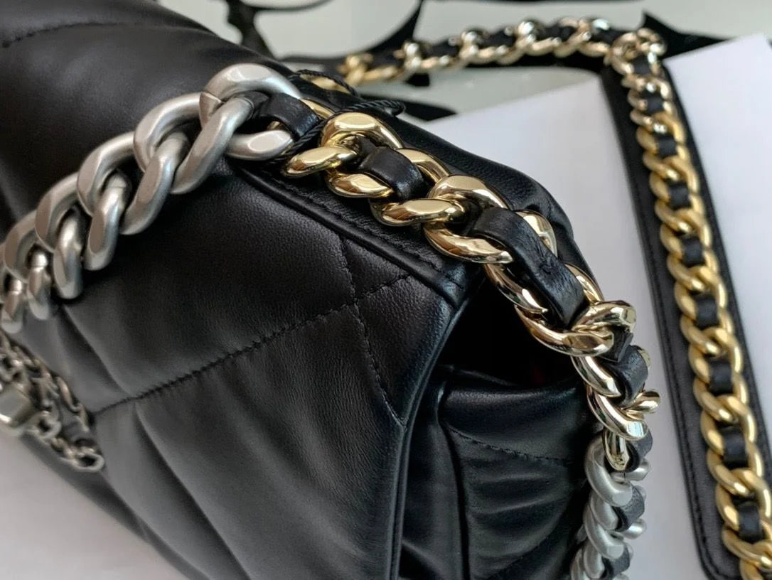 Black Classic Flap Bag V9154