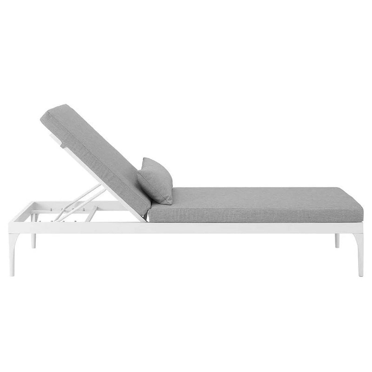 Patio Chaise Lounge in White and Gray Q15571