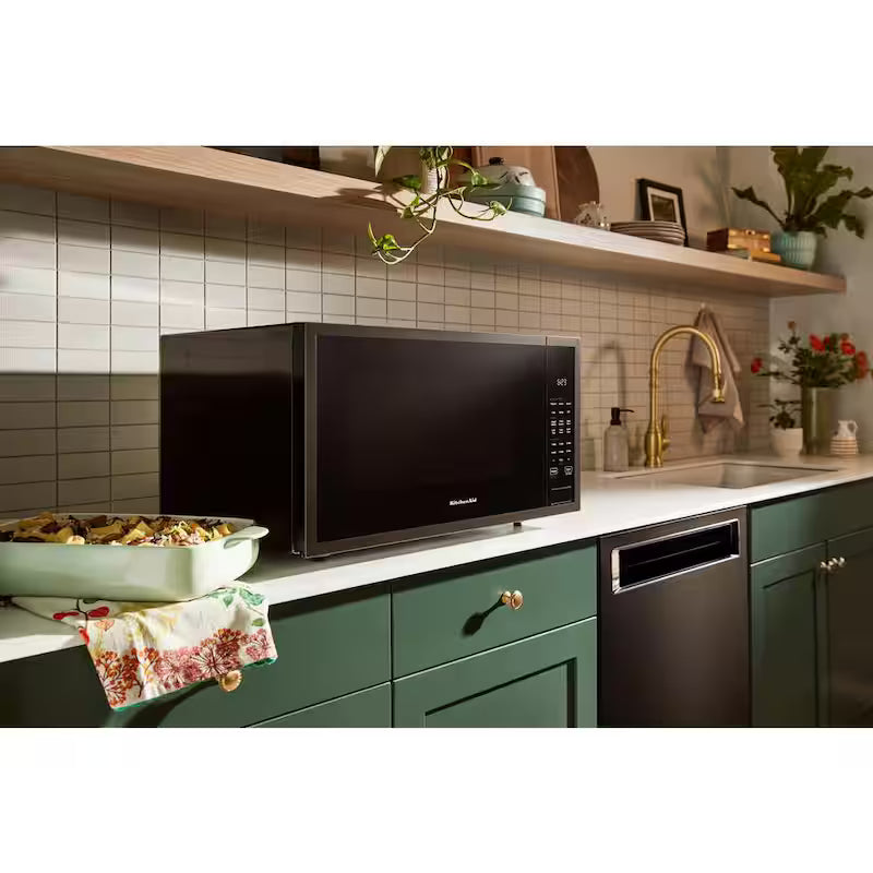 Black Stainless Countertop Microwave R855