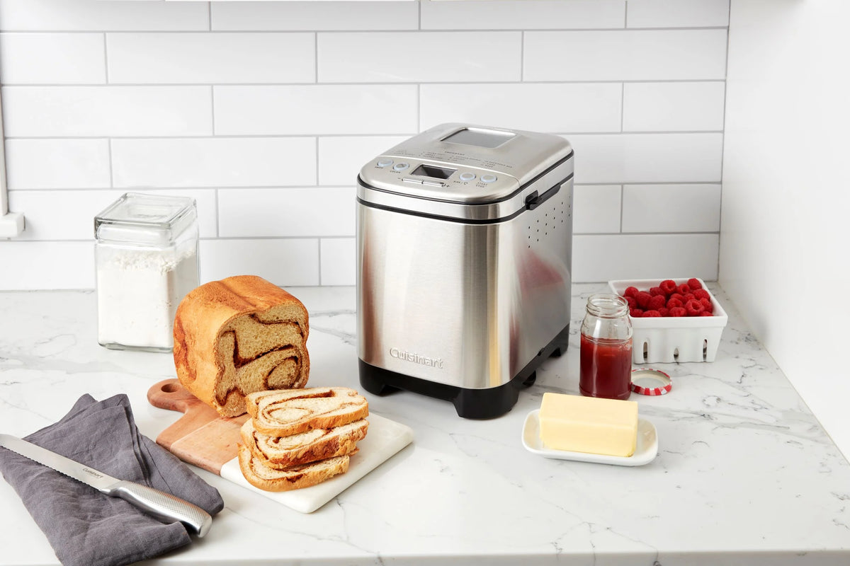 Compact Automatic Bread Maker O448677