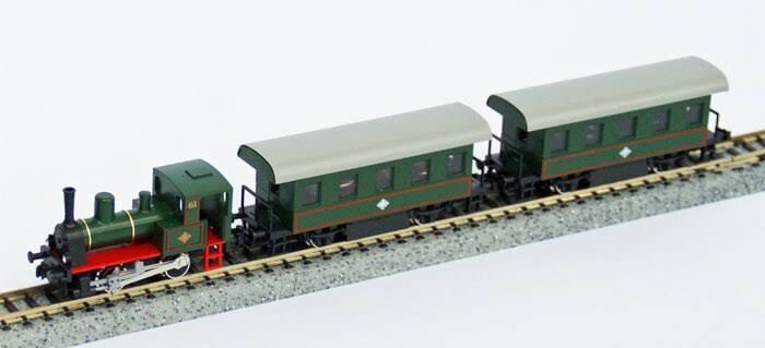 N Gauge Model Railroad Passenger Train D6199