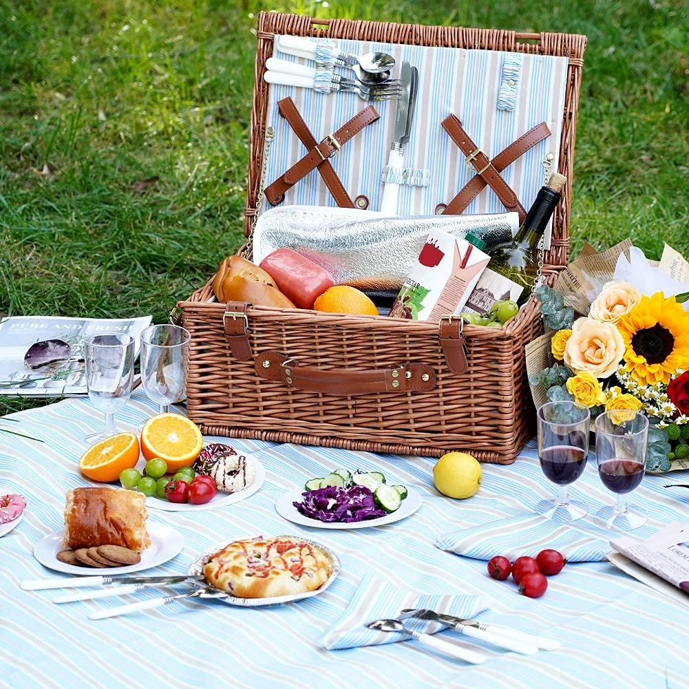 Wicker Picnic Basket Set for 4 Persons E6530