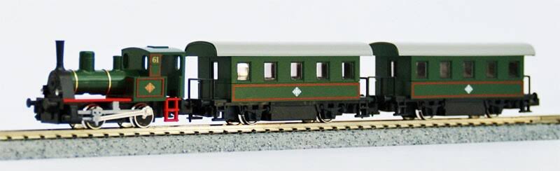 N Gauge Model Railroad Passenger Train D6199