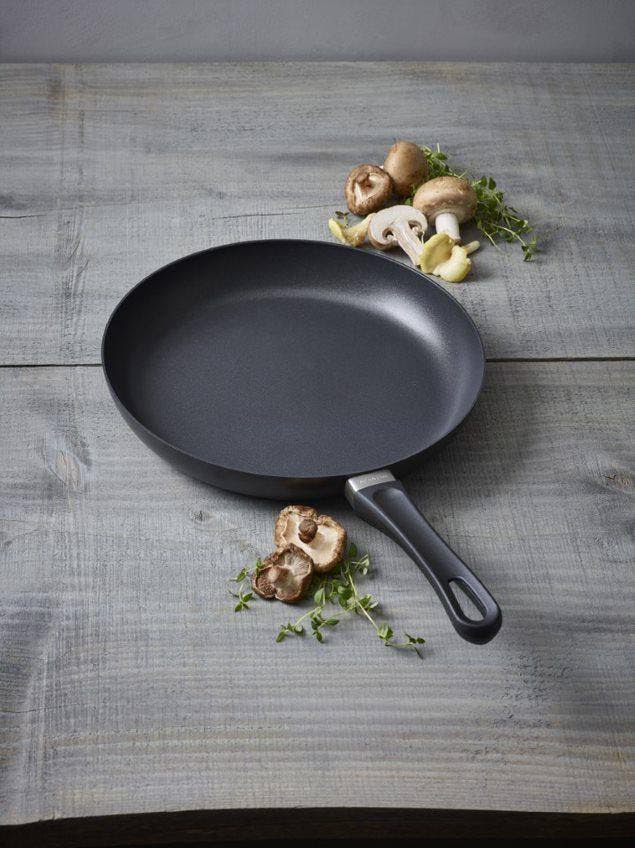 Classic Fry Pan 24cm W52663
