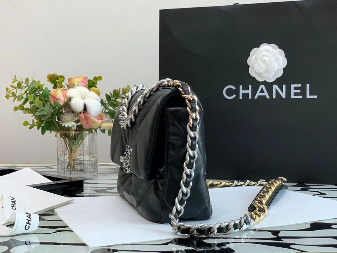 Black Classic Flap Bag V9154